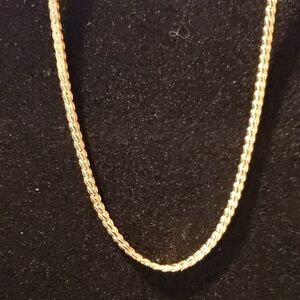 Elegant Gold Chain Necklace